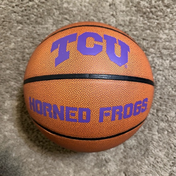 Vintage NCAA Baden TCU Horned frogs “mean purple” basketball 90s - Picture 1 of 4